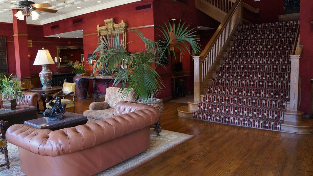 Hotel Stockyards 4*